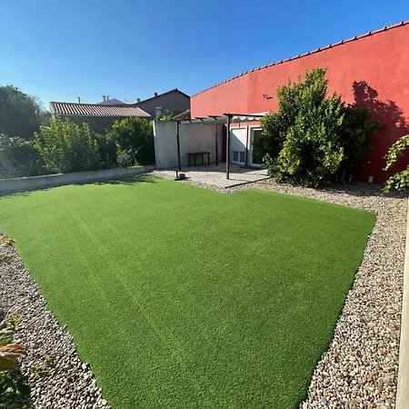 Lmb Local Tatil Evi *