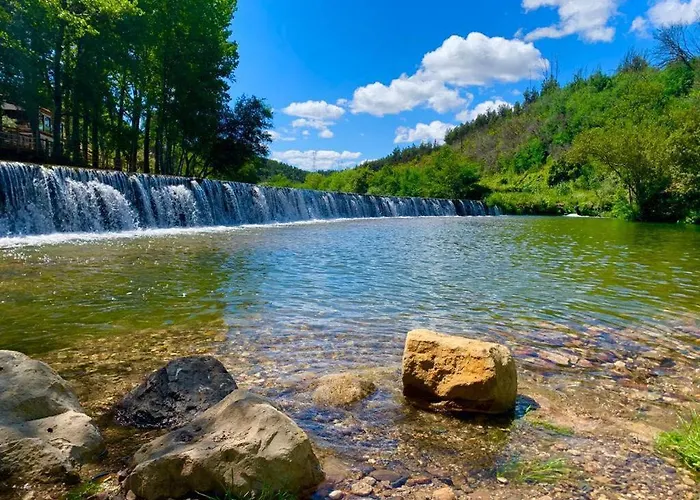 בית נופש Lmb Local פנקובה